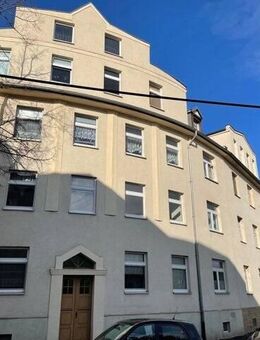 2-Raum-Dachgeschosswohnung mit Balkon, Gartennutzung und Pkw-Stellplatz - Zwickau