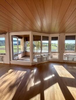 Penthousewohnung mit zwei Terrassen und herrlichem Rundblick - Leinfelden-Echterdingen