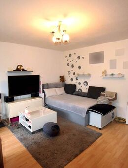 Helle und freundliche 1-Zimmer-Wohnung mit Balkon und PKW-Außenstellplatz - Obertshausen