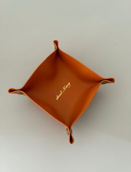 ABLAGESCHALE CLASSIC TRAY – KUNSTLEDER ORDNUNGSSCHALE MIT DRUCKKNÖPFEN - Langenberg