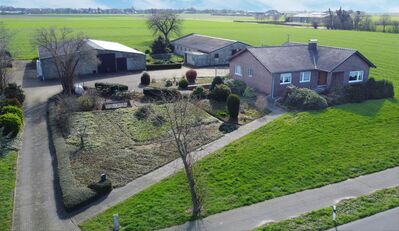 Landwirtschaftliches Anwesen mit einem Bungalow, Stallungen und 30.000m² GS in 52525 Waldfeucht NRW