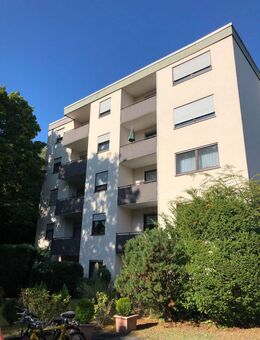 gepflegte 2 Zimmer Wohnung mit Einbauküche und Balkon zu vermieten! - Sankt Ingbert