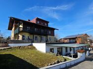 Sonniges Landhaus mit 100qm Einliegerwohnung & Werkstatt in ruhiger Lage bei Tittmoning - Tittmoning