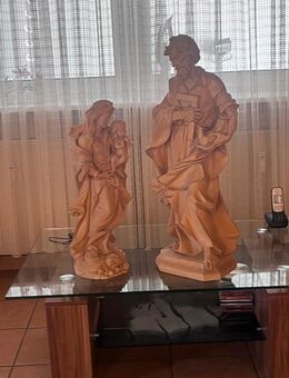 Handgeschnitzte Heiligenfiguren - Köln