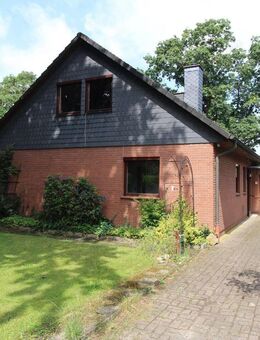 Einfamilienhaus mit Wintergarten auf großem Grundstück - Hatten