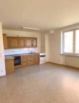 2-Zimmer Wohnung mit Einbauküche in zentraler Lage in Schkeuditz zu vermieten! - Schkeuditz