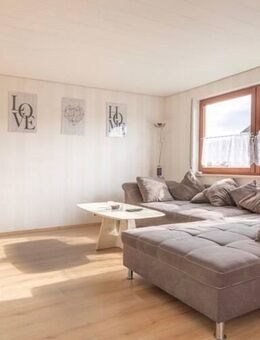 Großzügige 4,5-Zimmer Wohnung in zentrumsnaher Lage in Lauchringen - Lauchringen