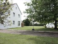 Einfamilienhaus mit großem Grundstück! 2 Garagen, Obstbäume und Gewächshaus! - Lauingen (Donau)