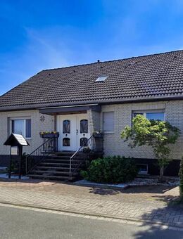 Ihr neues Zuhause wartet: Einfamilienhaus in ruhiger Lage mit besonderem Flair! - Bröckel