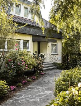 Außergewöhnliches Wohnambiente mit Weitblick - Dettingen (Erms)