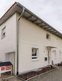 Moderne Doppelhaushälfte in Waldshut-Bergstadt - Komfort, Energieeffizienz & Platz für die Familie - Waldshut-Tiengen