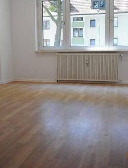 Modernisierte Whg. in ruhiger Lage 2 ZKDBd im EG 6 MFH - Oberhausen