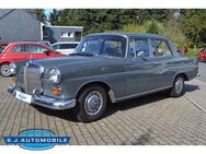 Mercedes-Benz 200 D Limousine,W110,Classic Data 2+ TOP - Essen