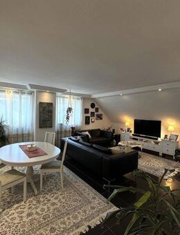 !! PROVISIONSFREI !! Attraktive 3-Zimmer-Wohnung mit Kellerraum und Stellplatz - Kaarst