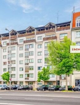 IMMOBERLIN.DE - Lichtdurchflutete Wohnung mit Südbalkon beim Messegelände - Berlin