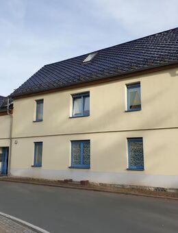 Charmantes Zweifamilienhaus in bester Lage - Vielseitigkeit und Komfort in Saalburg-Ebersdorf - Saalburg-Ebersdorf