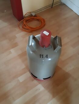 Propanflasche 11 kg, noch 50 % voll - Berlin Tempelhof-Schöneberg