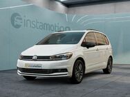 VW Touran, 2.0 TDI Highline Stand, Jahr 2024 - München