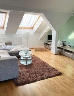 Schickes Nest! Bezugsfreie ETW - Dachloggia - Parkett - Tageslichtbad - Übernahme EBK & Möbel mgl. - Leipzig