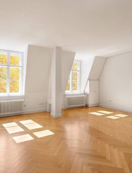 Bezaubernde, familiengerechte 4-Zimmer-Wohnung in Altbau-Villa mit Traumblick auf den Schlosskanal - München