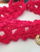 Zarte, handgefertigte rote Halskette /Neu in 22309