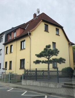 Wohnen & Vermieten: charmantes Mehrfamilienhaus an historischer Stadtmauer - inkl. 3 Garagen - Ellrich