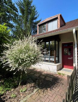 Charmantes Reihenendhaus mit vier Garagen in Osterholz-Scharmbeck - Osterholz-Scharmbeck