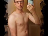 [CFNM Spaß] Boy(25j,sportlich,22cm) nackt für dich zu haben (w, bis 29j) - Bielefeld