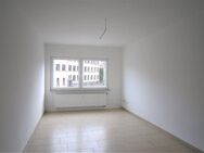 Schöne und licht durchflutete 2 Zimmerwohnung mit Balkon, zentral in Gießen - Gießen