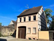 Sanierungsbedürftiges Mehrfamilienhaus in der Altstadt von Schönebeck/Elbe bei Magdeburg - Schönebeck (Elbe)