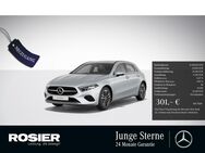 Mercedes A 200, Progressive, Jahr 2023 - Arnsberg