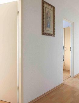 Attraktive 3 Zimmer Wohnung in Hanau Lamboy mit neuen Fenstern und Balkon - Hanau (Brüder-Grimm-Stadt)