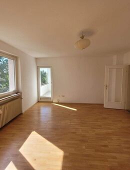 SOFORT FREI!!! Attraktive 3- Dreizimmerwohnung im 2. OG, in Alsfeld - Alsfeld