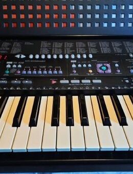 Yamaha PSR 410Keybord mit passendem, abnehmbarem Notenständer - Niederfischbach