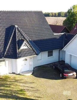 Architektenhaus in Kutenholz - individuell geplant, massiv gebaut, bezugsfrei auf 1.003 m² - Kutenholz