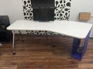 Büro Computer Schreibtisch 2,10m x 1,10m weiß - Winkelform - Velbert