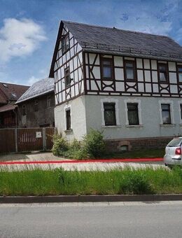 Ein- bis Zweifamilienhaus mit diversen Neben- und einen Scheunengebäude - Remptendorf