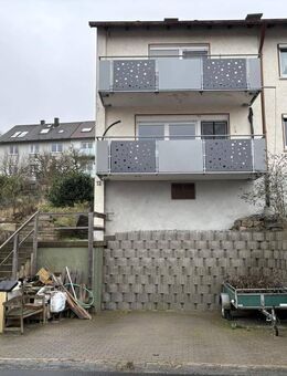 Großzügiges Einfamilienhaus mit Garten und Einzelgarage in Schonungen zu verkaufen! - Schonungen