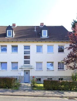 Wir renovierten für Sie! Gemütliche 2-Zimmer-Wohnung in Dachgeschoss! - Detmold