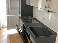 günstige 2 + 1 ganz kleines-Zimmer-Wohnung mit moderner EBK sucht Nachmieter - Leipzig