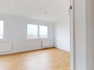 2-Raum-Wohnung mit großem Wohnzimmer, bezugsfertig ab sofort - Halle (Saale)