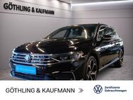 VW Passat Variant, 1.4 GTE e-Hybrid R-Line, Jahr 2020 - Eschborn