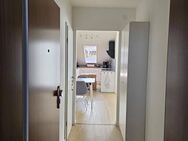 Freundliche, moderne 2-Raum-Wohnung mit EBK, Loggia, Doppelparker - Böblingen