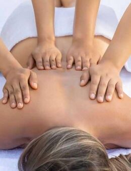 Vierhand Massage bei Melody Wellness Massage - Essen