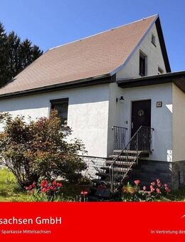 Familienhaus mit Terrasse und Kamin - Mittweida