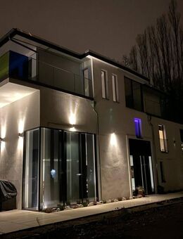 VON PRIVAT 2 Generationen Stadthaus mit Fahrstuhl DG/ Penthouse zzgl.53m² uml. Terrasse - Bremen