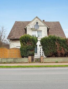Viel Platz, viele Möglichkeiten. Großzügiges Zweifamilienhaus mit Einliegerwohnung in Lübbecke - Lübbecke