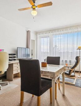 Kapitalanlage vermietete 1-Zimmer-Wohnung mit Einbauküche und Stellplatz vor der Tür in Norderstedt - Norderstedt