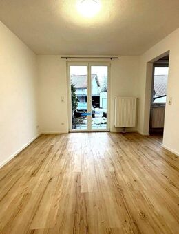 Charmante Doppelhaushälfte mit zwei Wohneinheiten, ideal gelegen nahe dem Naturschutzgebiet Schächele. - Isny (Allgäu)