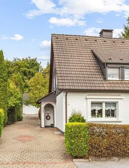 Gepflegte Doppelhaushälfte mit drei Schlafzimmern und großem Grundstück in Iserlohn-Nußberg - Iserlohn